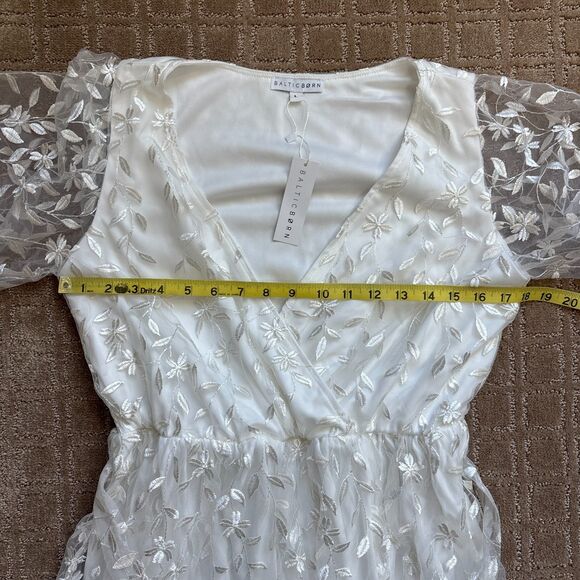 Baltic Born Marseille Embossed Maxi Dress Women's L White Long Slit Bride Fairy - Picture 7 of 10